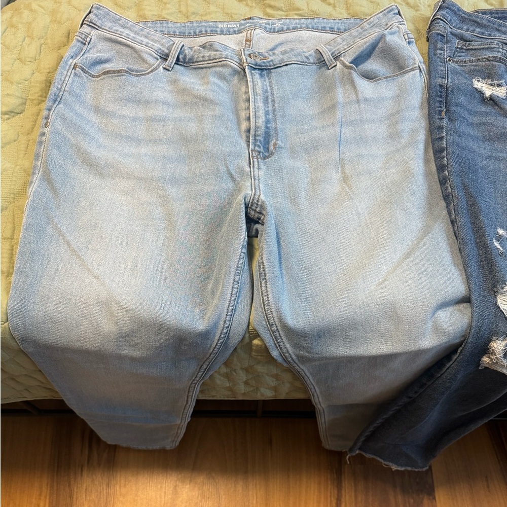 Classic Light Blue Women's Jeans